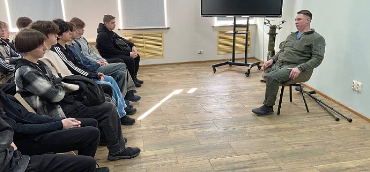 Более 4 тысяч жителей Ярославской области стали участниками уроков мужества в 2025 году