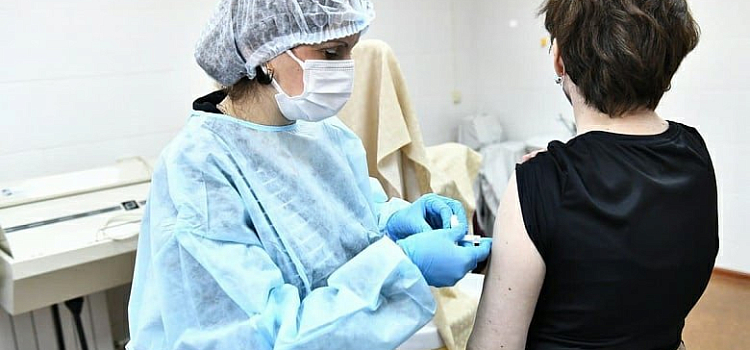Чаще умирают от COVID-19: новые сведения из Центра Гамалеи