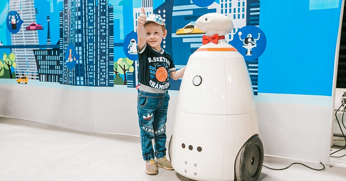 Мир инновационных технологий для детей: в Ярославле работает международная выставка «Робопарк»