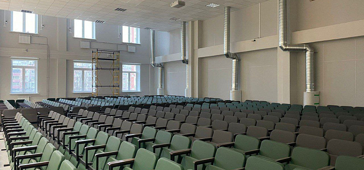 Новая, большая и современная: школа на Московском проспекте в Ярославле введена в эксплуатацию_308933