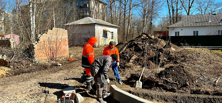 Некоторые объекты должны закончить раньше: власти и подрядчик показали, как проходит ремонт дорог в Ярославле_237583