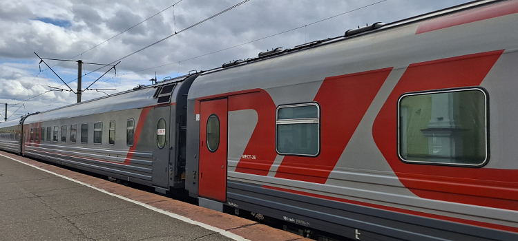 В Ярославле мужчину насмерть сбил пассажирский поезд