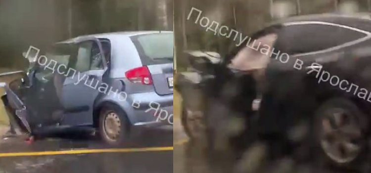 Под Ярославлем в ДТП двух иномарок погибла женщина