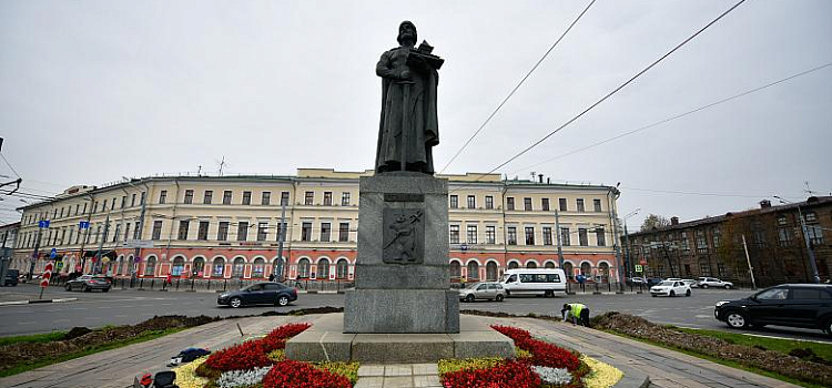 У памятника Ярославу Мудрому появится новая подсветка