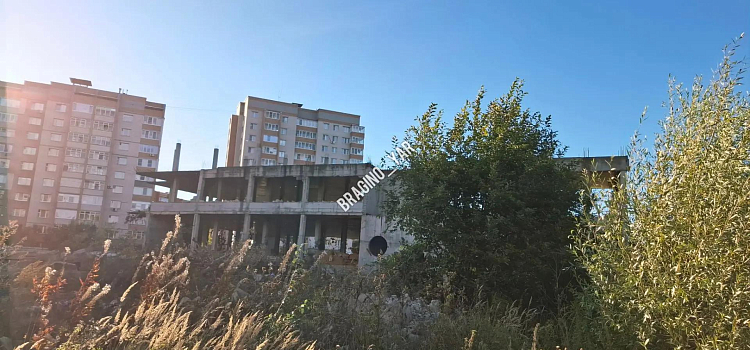 В Ярославле сносят знаменитый недострой_323330
