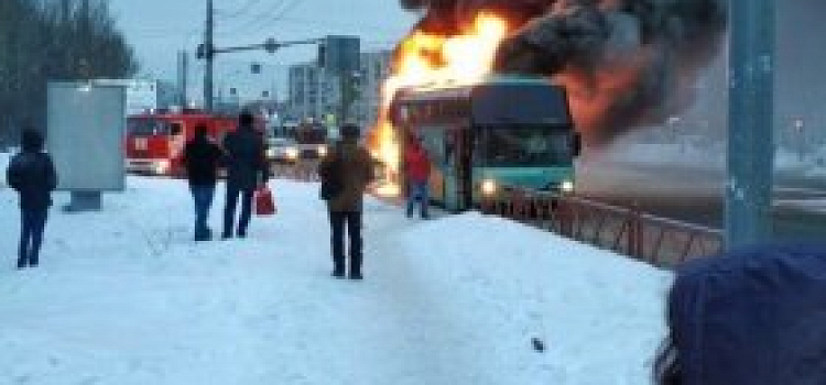 На Московском проспекте в Ярославле горел автобус «Неоплан»