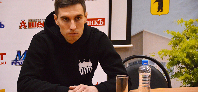 Трио  «Смирнов, Иванов, Соболев»  презентовало в Ярославле новую программу_24878