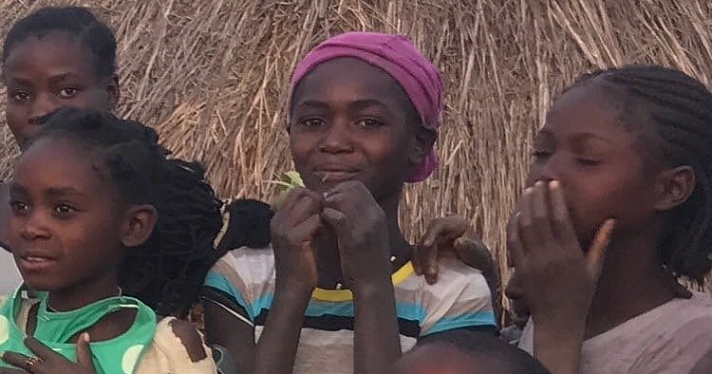 «За смерть ребенка никто не отвечает»: ярославна переехала в Африку и начала помогать детям_171836