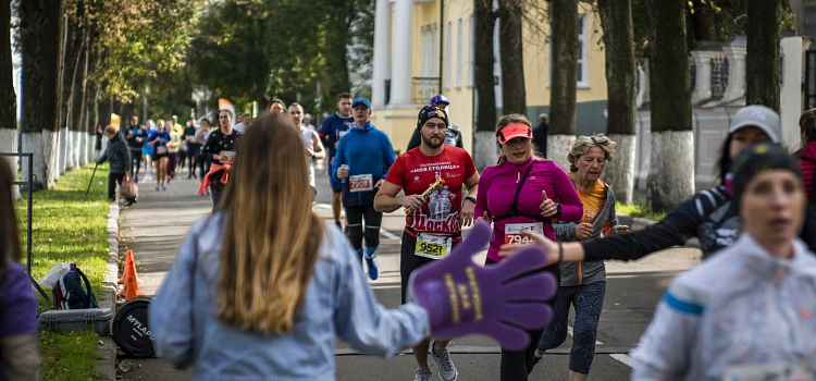 Фото дня. Ярославцы на полумарафоне «Золотое кольцо»_160605