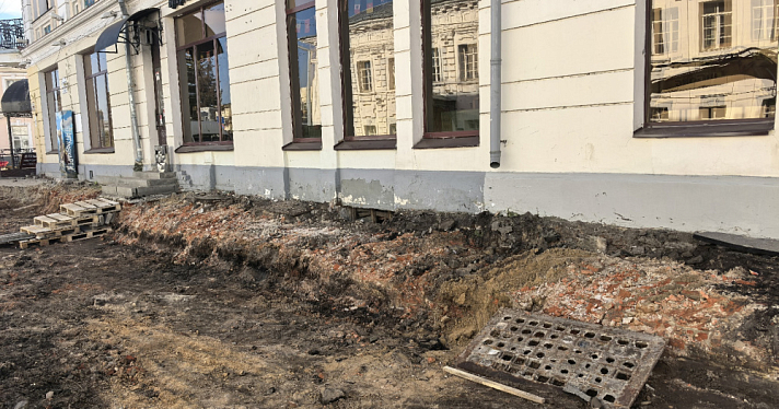 В Ярославле могут сохранить дореволюционные «окна Люксфера», найденные при благоустройстве центра