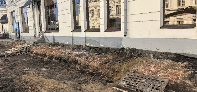 В Ярославле могут сохранить дореволюционные «окна Люксфера», найденные при благоустройстве центра