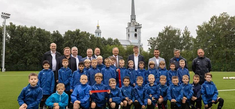 В Ярославле открыли футбольные поля регионального центра РФС_278400
