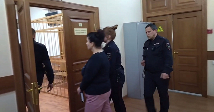 В Ярославле отпустили женщину, задержанную за угрозы учителю