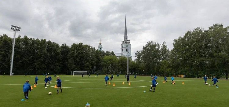 В Ярославле открыли футбольные поля регионального центра РФС
