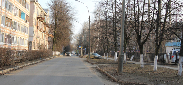 В Ярославле на улице Лисицына ограничат парковку