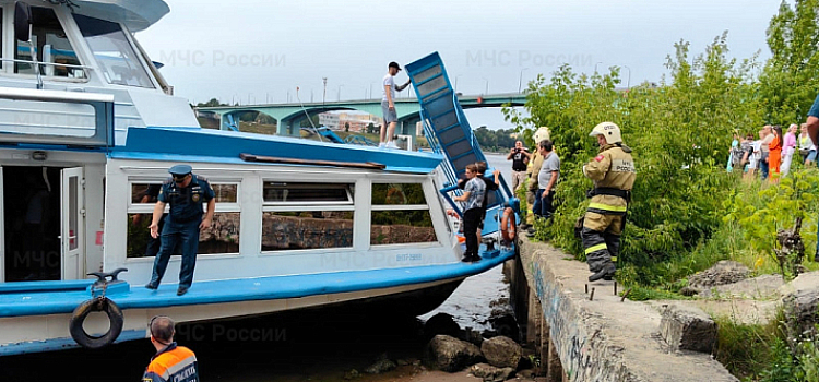 В Ярославле начался суд над капитаном столкнувшегося с пирсом теплохода