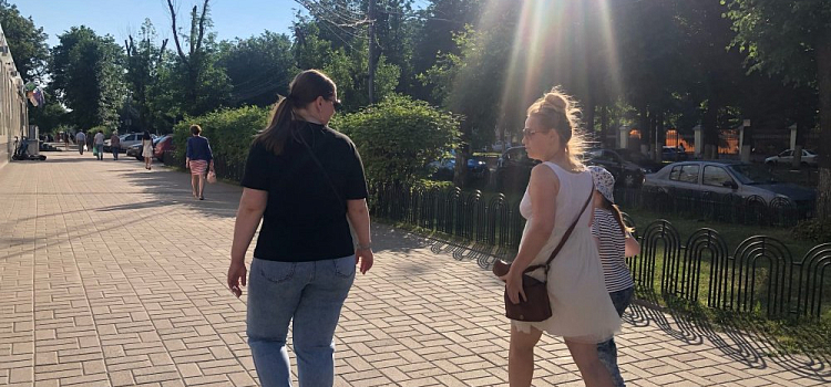 С участников родительских чатов в Ярославле незаконно списывают деньги: что происходит 