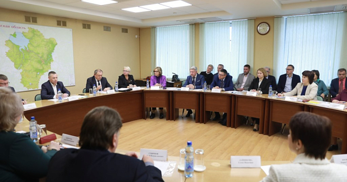 Губернатор поддержал инициативы лучших врачей региона по развитию в Ярославской области медицины высоких технологий