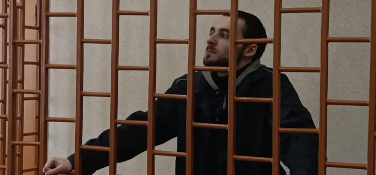 Жителю Ярославской области увеличили срок до десяти лет за комментарии на YouTube, написанные из колонии