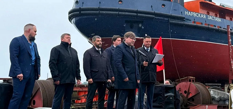 В Ярославской области изготовили ледокол специально для северной столицы_321158