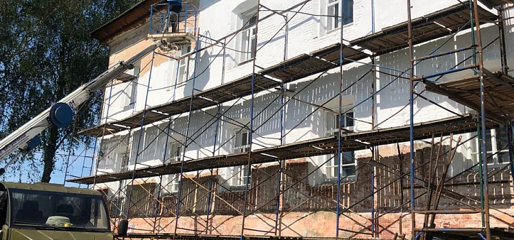 В Ярославской области ремонтируют здание старинного тюремного замка