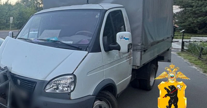 В Ярославле мужчина угнал «Газель» и устроил на ней ДТП прямо у здания полиции