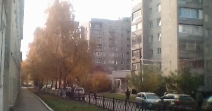 В Ярославле сотрудники УМВД оцепили участок улицы Володарского