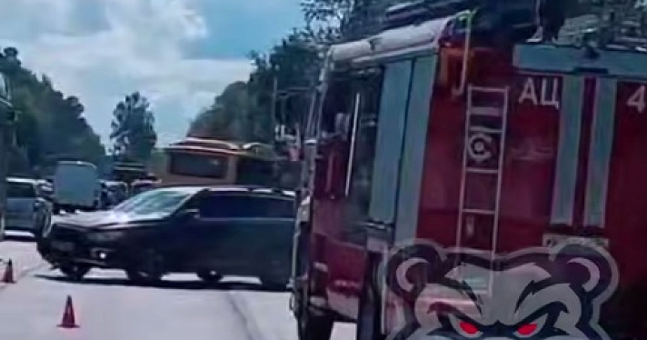 В Заволжском районе Ярославля в ДТП пострадал мужчина