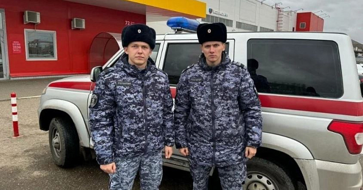 Росгвардейцы в Ростове отыскали мужчину, который хотел перевести мошенникам три миллиона рублей