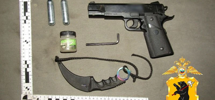 Остановите, срочно надо выйти: в Ярославле мужчина расстрелял водителя автобуса в ответ на отказ остановиться_312050