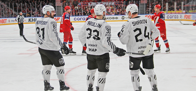 «Мясо не кушать, а человеку гадости желать»: полуфинал между ярославским «Локомотивом» и челябинским «Трактором» складывается эмоционально_269167