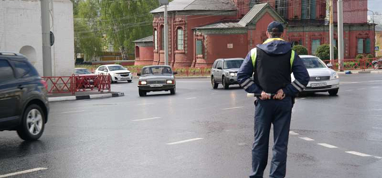 ГИБДД напомнило Ярославским водителям правила дорожного движения
