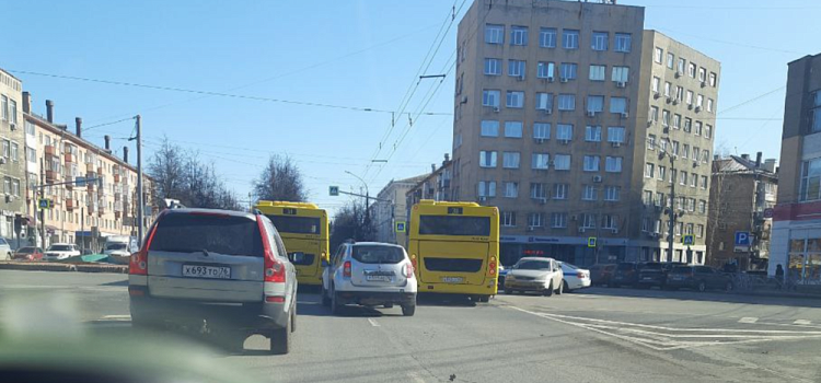 В центре Ярославля в ДТП пострадала девочка-подросток