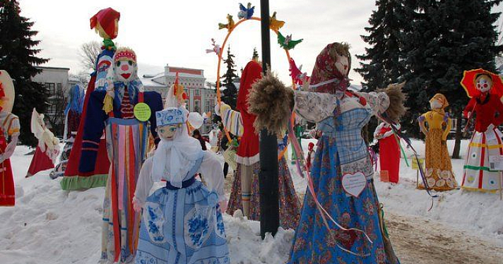  Участники конкурса «Сударыня Масленица – 2015» начали устанавливать масленичные куклы