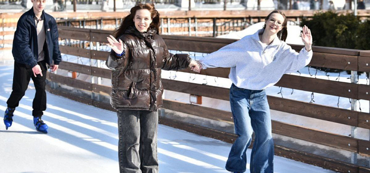 В Ярославле закрывается главный каток