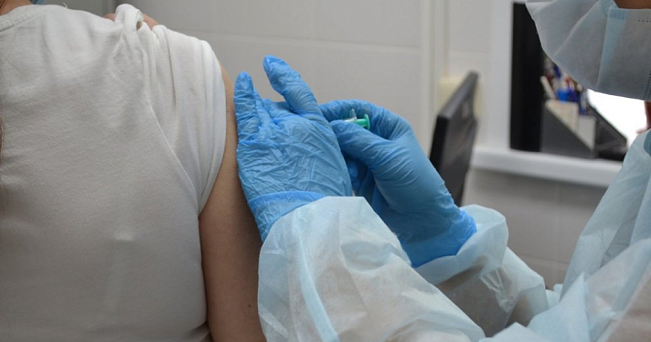Вакцинацию от ковида включат в Национальный календарь профилактических прививок