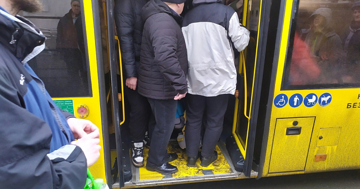 «В рейс выходят не все автобусы»: в министерстве транспорта ответили на жалобы ярославцев