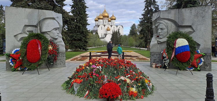 Залил Вечный огонь водкой и соком: в Ярославской области суд вынес приговор осквернителю мемориала