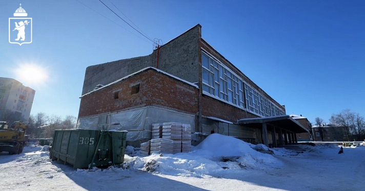 В Ярославле армируют большую чашу бассейна «Лазурный»