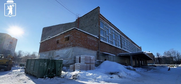 В Ярославле армируют большую чашу бассейна «Лазурный»