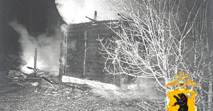 Семейная драма: в Ярославской области мужчина в ходе конфликта спалил собственный дом