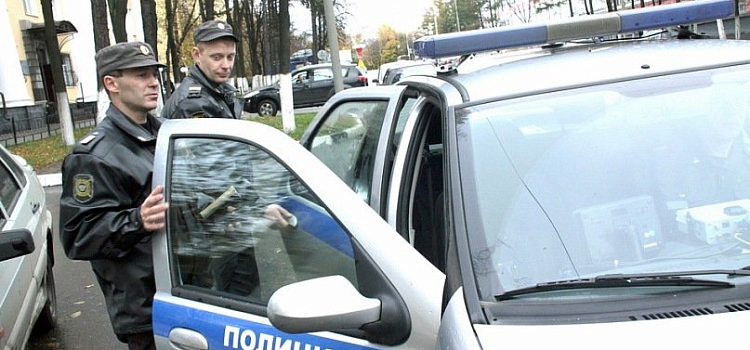 В утонувшей машине обнаружили два трупа: подробности ДТП в Некоузском районе