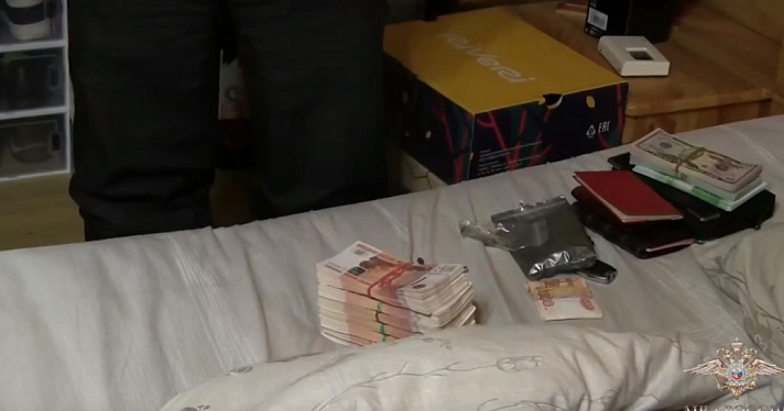 В Ярославле задержали теневых банкиров за многомиллионные махинации