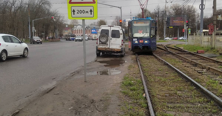 В Ярославле встали трамваи. Кадры_180010