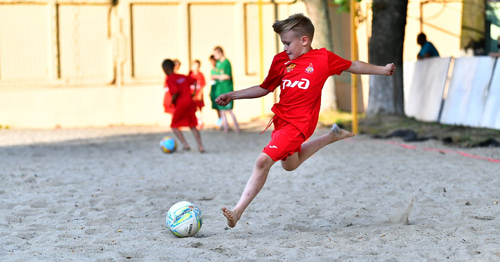 В Ярославле открыли первую в городе детскую академию пляжного футбола_217148