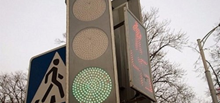 В Ярославле установили пять новых светодиодных светофоров
