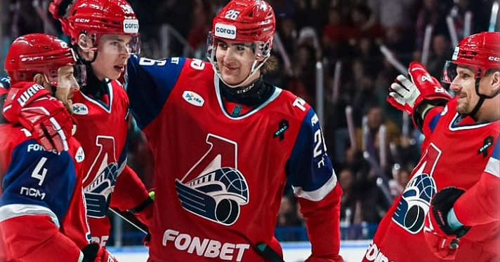 Ярославский «Локомотив» и «Спартак» забросили на двоих девять шайб