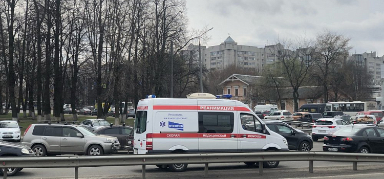 Пациенты не могли вызвать врача: сотрудника «скорой помощи» из Ярославля атаковали коллекторы