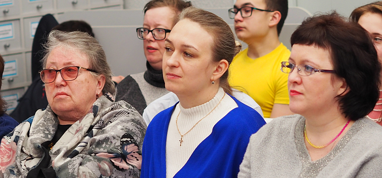 В Ярославской области презентовали сборник стихов тайной православной общины_310928