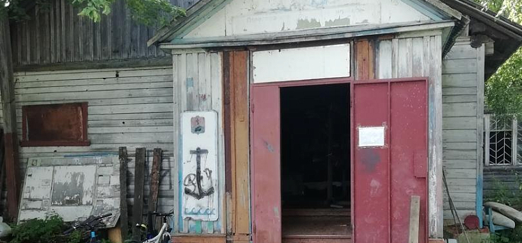 «Здание рушится на глазах». В Переславле-Залесском бьют тревогу из-за состояния базы детской спортивной школы_165816